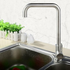 Rubinetto miscelatore monocomando con acciaio satinato